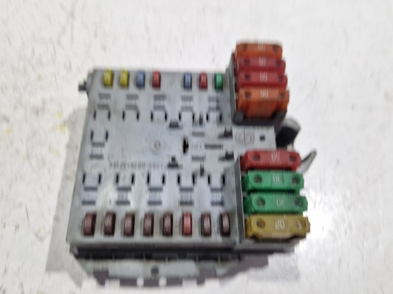 Recambio de caja reles / fusibles para fiat bravo ii (198_) 1.9 d multijet (198axd1a) referencia OEM IAM 51775688  