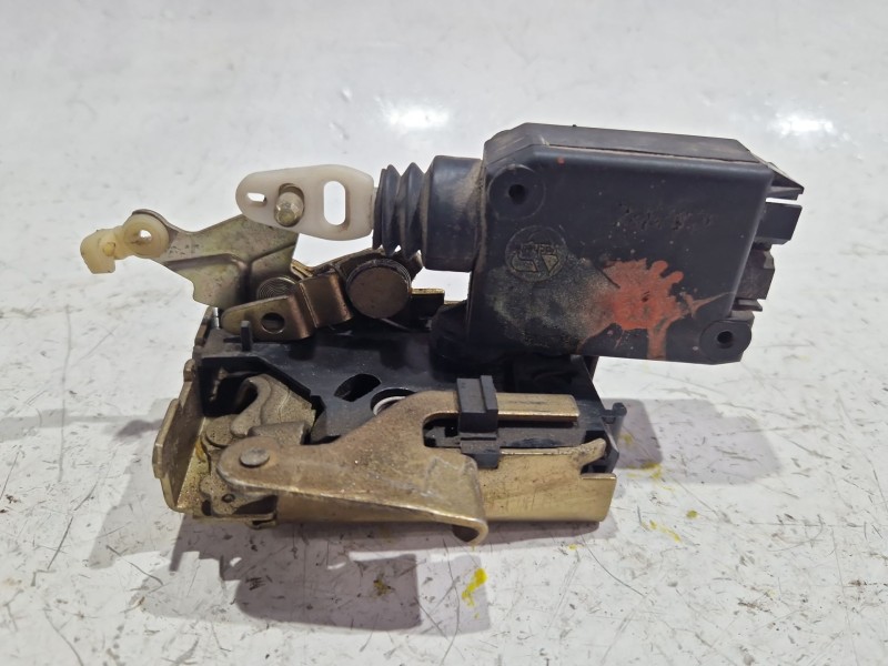 Recambio de cerradura puerta delantera derecha para peugeot 106 i (1a, 1c) 1.1 referencia OEM IAM   