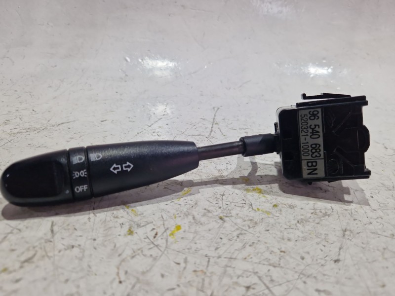 Recambio de mando intermitentes para daewoo kalos (klas) 1.4 16v referencia OEM IAM 96540683  