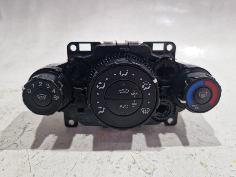 Recambio de mando climatizador para ford fiesta vi (cb1, ccn) 1.25 referencia OEM IAM E1064278D13091621272  