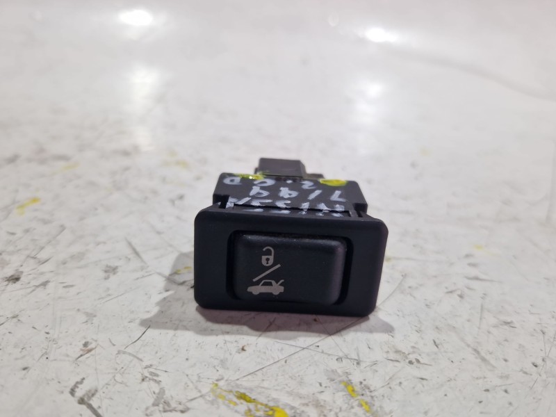 Recambio de interruptor para nissan primera (p10) 2.0 d referencia OEM IAM 2899  