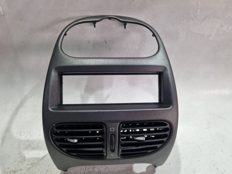Recambio de consola central para peugeot 206 hatchback (2a/c) 1.4 hdi eco 70 referencia OEM IAM 9624624663577  