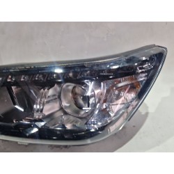 Recambio de faro delantero izquierdo para ssangyong tivoli 1.6 xdi 160 referencia OEM IAM 8310135300  