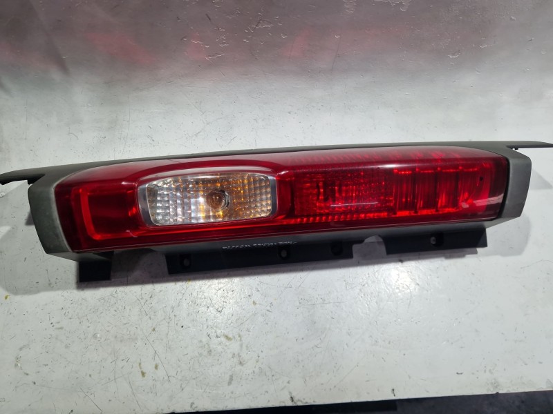 Recambio de piloto trasero izquierdo para nissan primastar furgoneta (x83) 2.0 dci 90 referencia OEM IAM 015511974L  