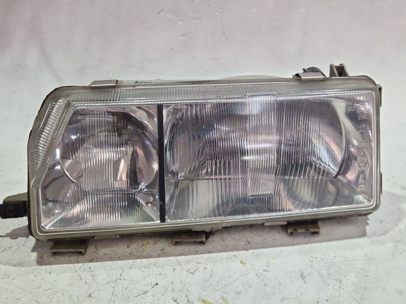 Recambio de faro delantero izquierdo para renault clio ii (bb_, cb_) 1.9 d (b/cb0e, bb0j) referencia OEM IAM E21167  