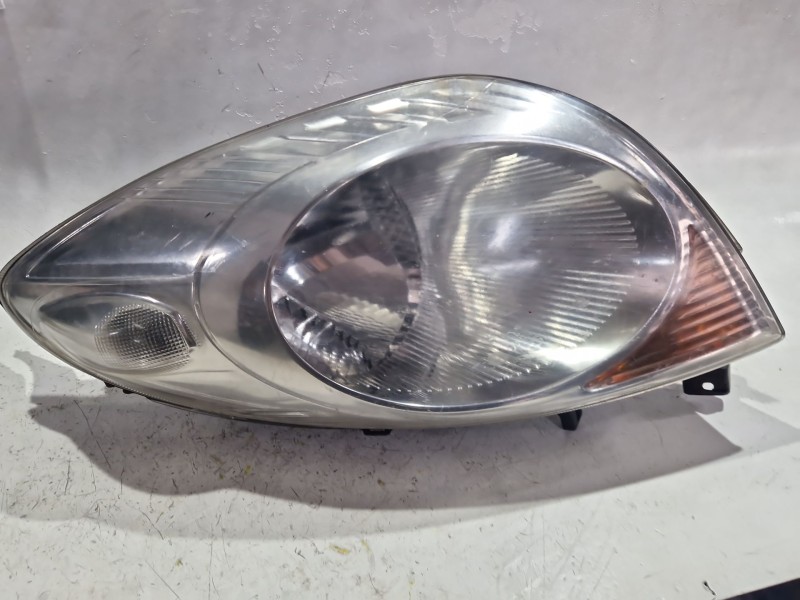Recambio de faro delantero derecho para nissan note (e11, ne11) 1.5 dci referencia OEM IAM 899002136  