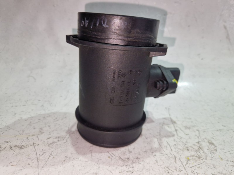 Recambio de caudalimetro para audi a4 b5 (8d2) 2.5 tdi referencia OEM IAM 0281002429  