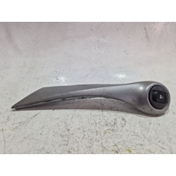 Recambio de mando elevalunas delantero derecho para renault megane ii (bm0/1_, cm0/1_) 1.5 dci referencia OEM IAM 156018031  