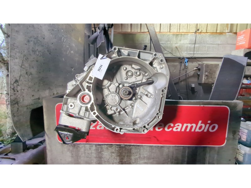 Recambio de caja cambios manual para renault captur ii (hf_) tce 100 (hfmt) referencia OEM IAM JT4021  