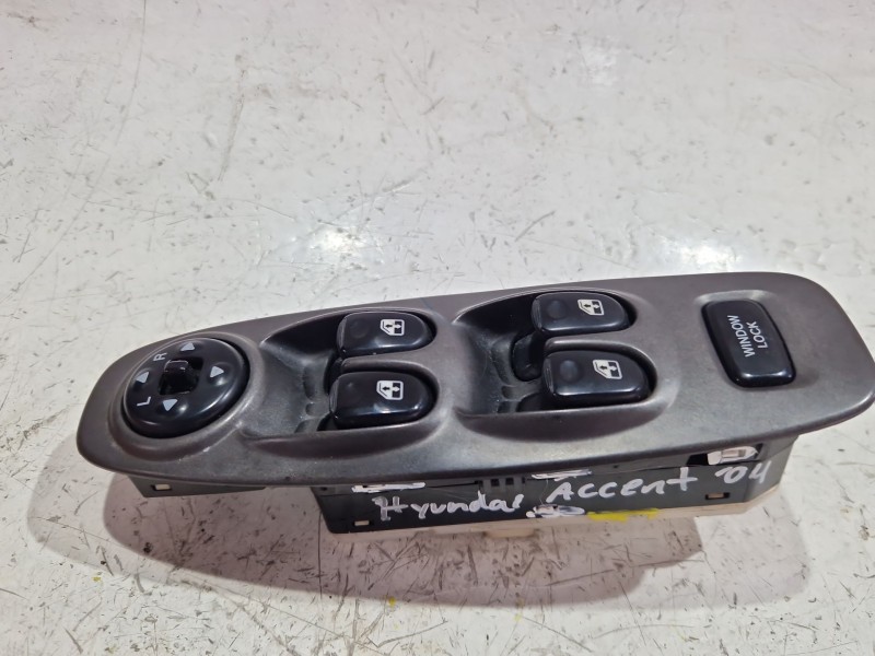 Recambio de mando elevalunas delantero izquierdo para hyundai accent ii (lc) 1.3 referencia OEM IAM   