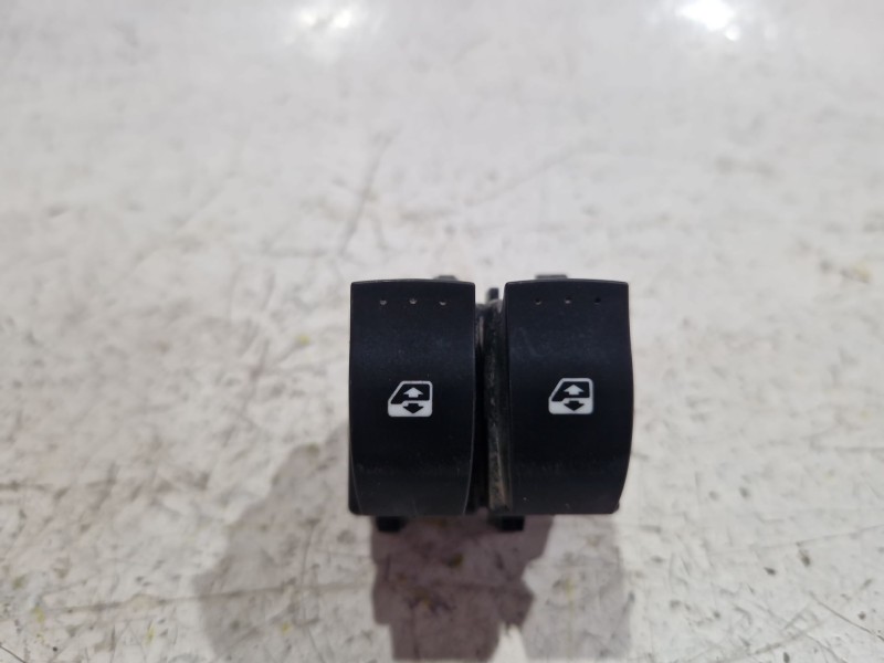Recambio de mando elevalunas delantero izquierdo para renault kangoo (kc0/1_) 1.5 dci referencia OEM IAM 2600305  