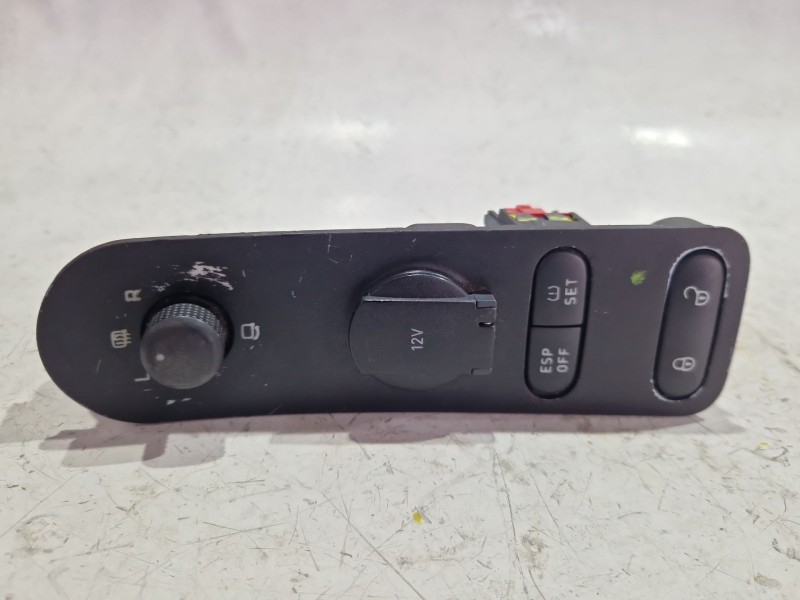 Recambio de mando retrovisor para seat leon (1p1) 1.9 tdi referencia OEM IAM 5P0962125A  