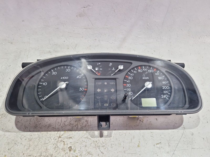 Recambio de cuadro completo para renault laguna ii (bg0)(2001) 1.9 dci referencia OEM IAM 8200218863  