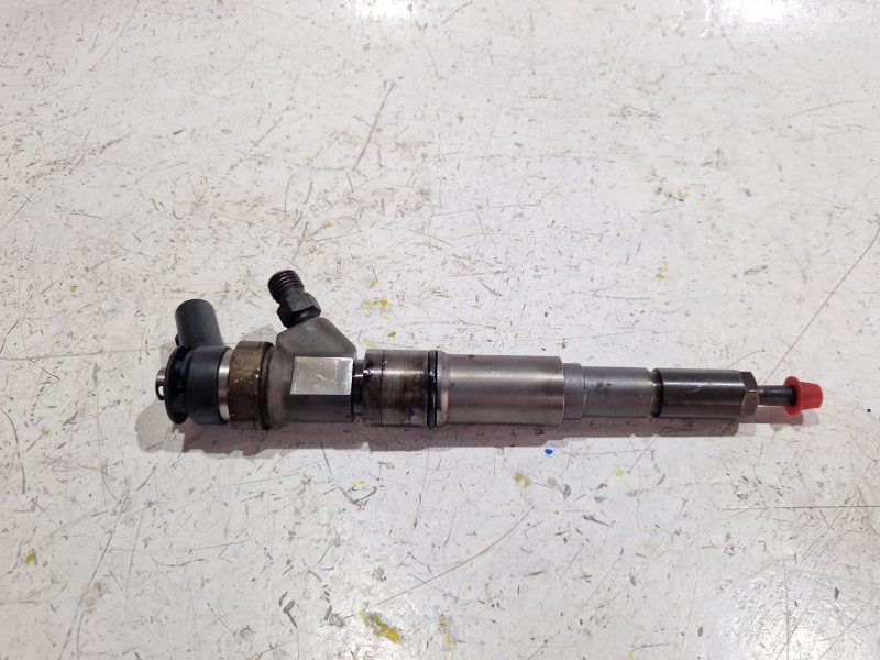 Recambio de inyector para bmw 5 (e60) 530 d referencia OEM IAM 0445110131  