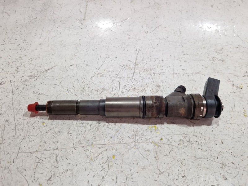 Recambio de inyector para bmw 5 (e60) 530 d referencia OEM IAM 0445110131  
