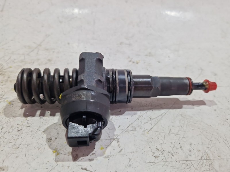 Recambio de inyector para seat leon (1p1)(05.2005) 1.9 tdi referencia OEM IAM 038130073AG  