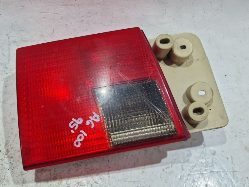 Recambio de piloto trasero derecho para audi a6 c4 (4a2) 2.5 tdi referencia OEM IAM 4A0945093  