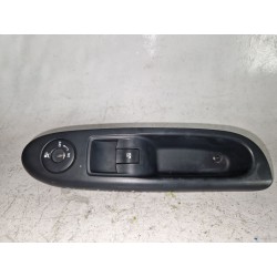 Recambio de mando elevalunas delantero derecho para renault clio ii fase i (b/cb0)(1998) 1.5 dci (b/cb07) referencia OEM IAM 820