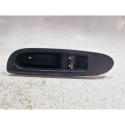 Recambio de mando elevalunas delantero izquierdo para renault clio ii fase i (b/cb0)(1998) 1.5 dci (b/cb07) referencia OEM IAM 8