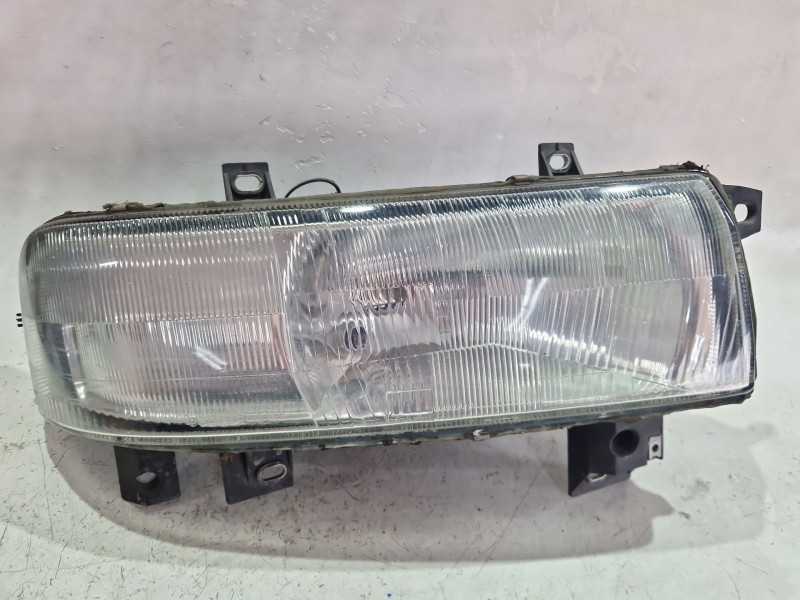 Recambio de faro delantero derecho para renault master ii furgón (fd) 2.8 dti referencia OEM IAM 952802A02HCR  
