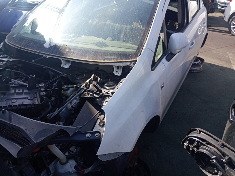 opel corsa d (s07) del año 2009