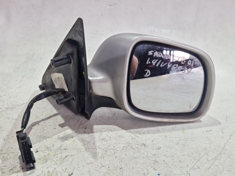 Recambio de retrovisor derecho para skoda octavia i (1u2) 1.9 tdi referencia OEM IAM E9010137  