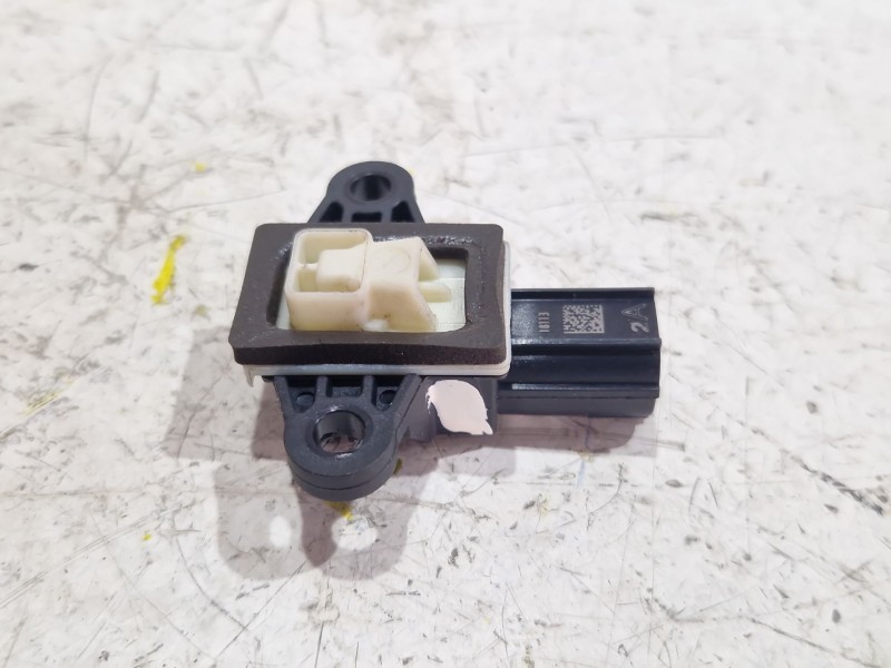 Recambio de sensor impacto para ford fiesta vi (cb1, ccn) 1.0 ecoboost referencia OEM IAM DG13Q4C676AA  
