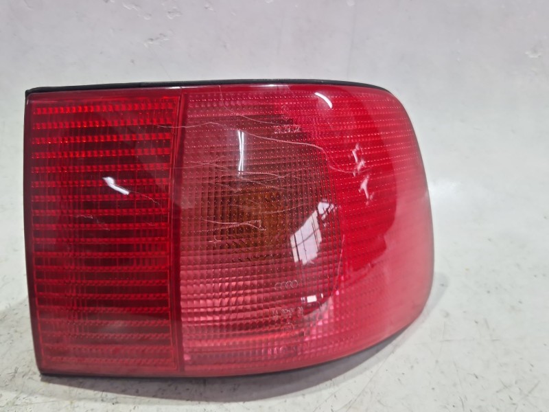 Recambio de piloto trasero derecho para audi a8 d2 (4d2, 4d8) 2.5 tdi referencia OEM IAM 4D0945096  