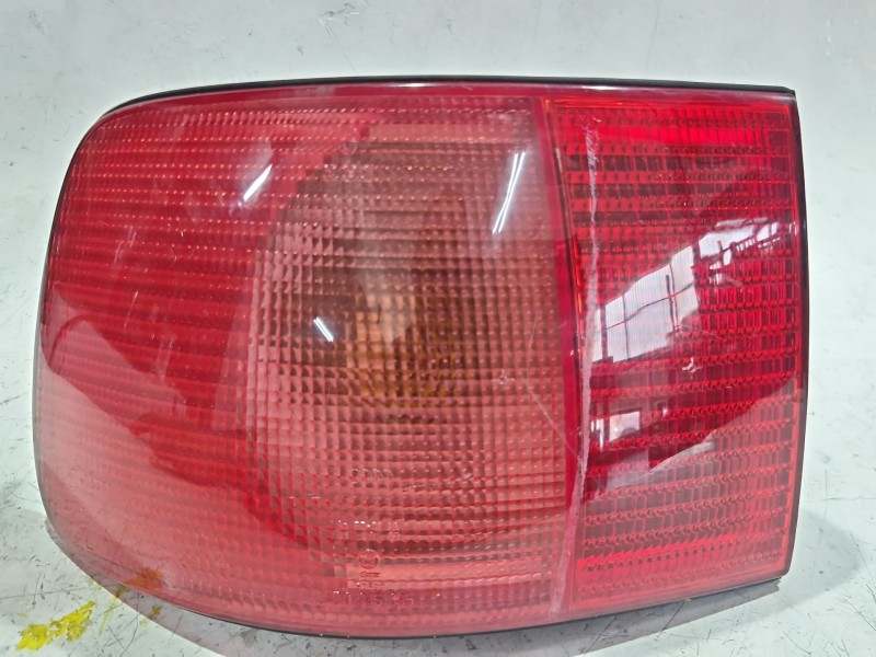 Recambio de piloto trasero izquierdo para audi a8 d2 (4d2, 4d8) 2.5 tdi referencia OEM IAM 4D0945095  