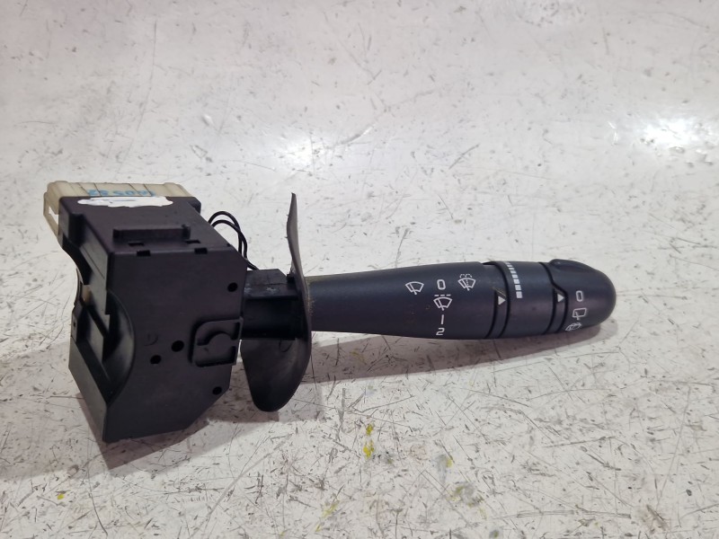 Recambio de mando limpiaparabrisas para renault clio ii (bb_, cb_) 1.5 dci (b/cb07) referencia OEM IAM 6164018  