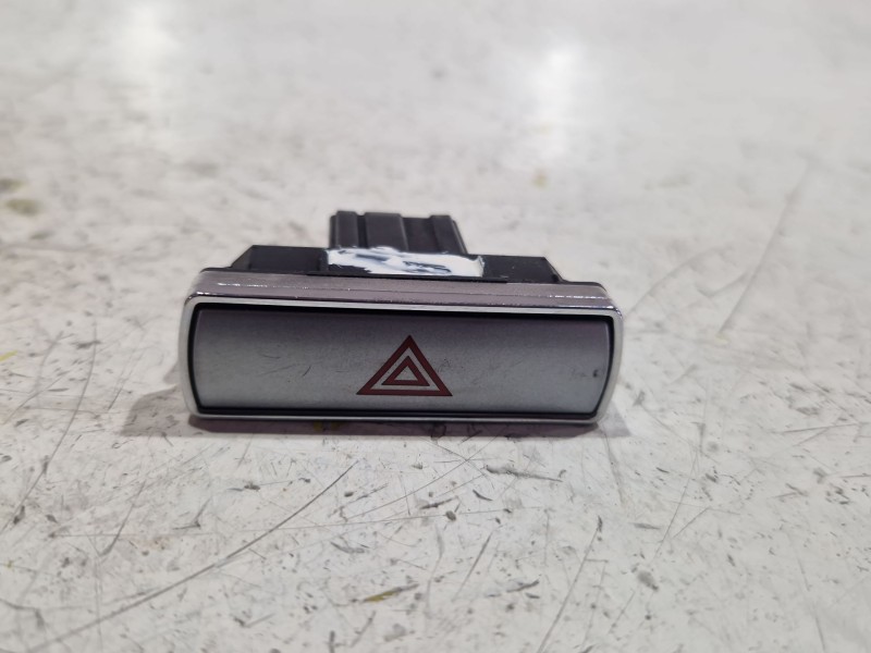 Recambio de boton emergencia para ford mondeo iii (b5y) 2.0 tdci referencia OEM IAM 13A3350AB  