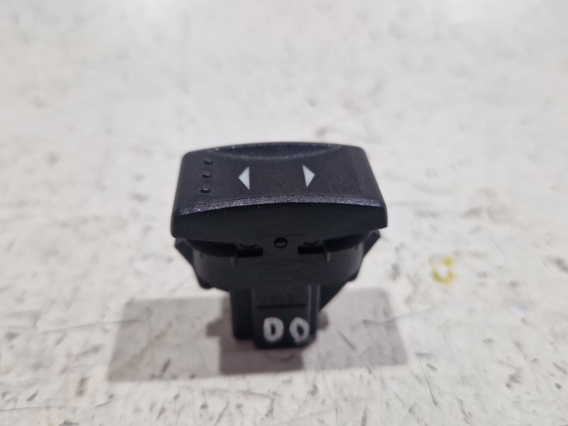 Recambio de mando elevalunas delantero derecho para ford mondeo iii (b5y) 2.0 tdci referencia OEM IAM 1S7114529AB  