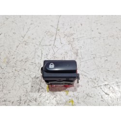 Recambio de boton cierre centralizado para renault clio ii fase i (b/cb0)(1998) 1.1 75 cv referencia OEM IAM 2648804  