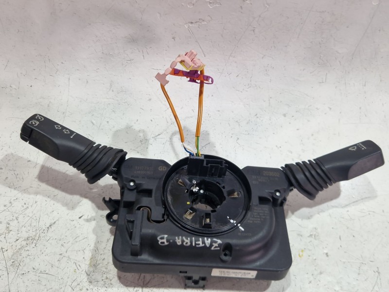 Recambio de mando multifuncion para opel zafira / zafira family b (a05) 1.9 cdti (m75) referencia OEM IAM 281657053162034  