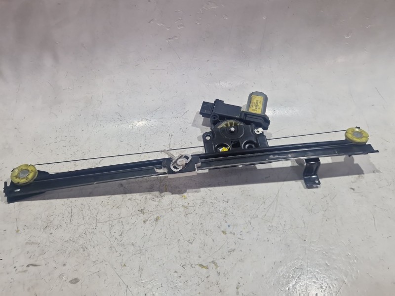 Recambio de mecanismo elevalunas delantero izquierdo para fiat ducato furgoneta (250_) 130 multijet 2,3 d referencia OEM IAM 136