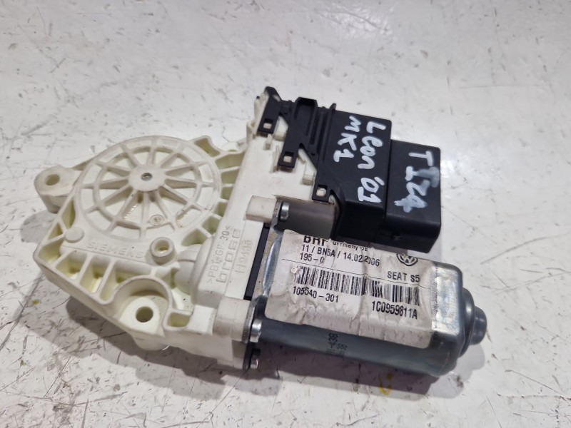 Recambio de motor elevalunas delantero izquierdo para seat leon (1m1) 1.6 16 v referencia OEM IAM 1C0959811A  