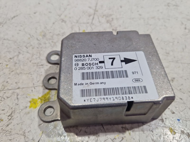 Recambio de centralita airbag para nissan primera berl./ traveller (p10/w10)(1989) 2.0 d referencia OEM IAM 988207J700  