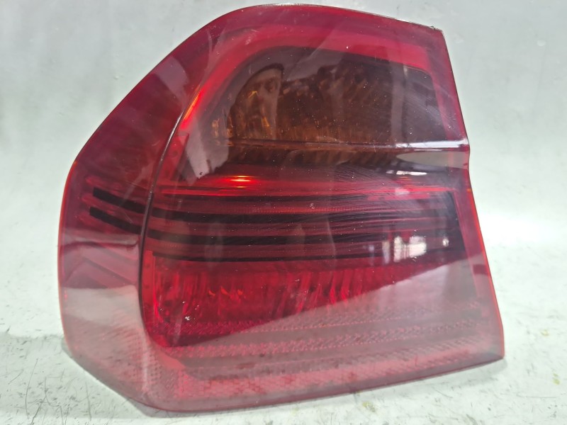 Recambio de piloto trasero izquierdo para bmw 3 (e90) 320 i referencia OEM IAM 6937457  