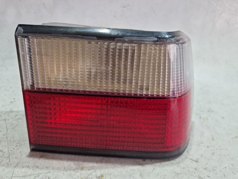 Recambio de piloto trasero derecho para citroën xantia berlina (1998) 2.0 hdi 90 referencia OEM IAM 22230232  