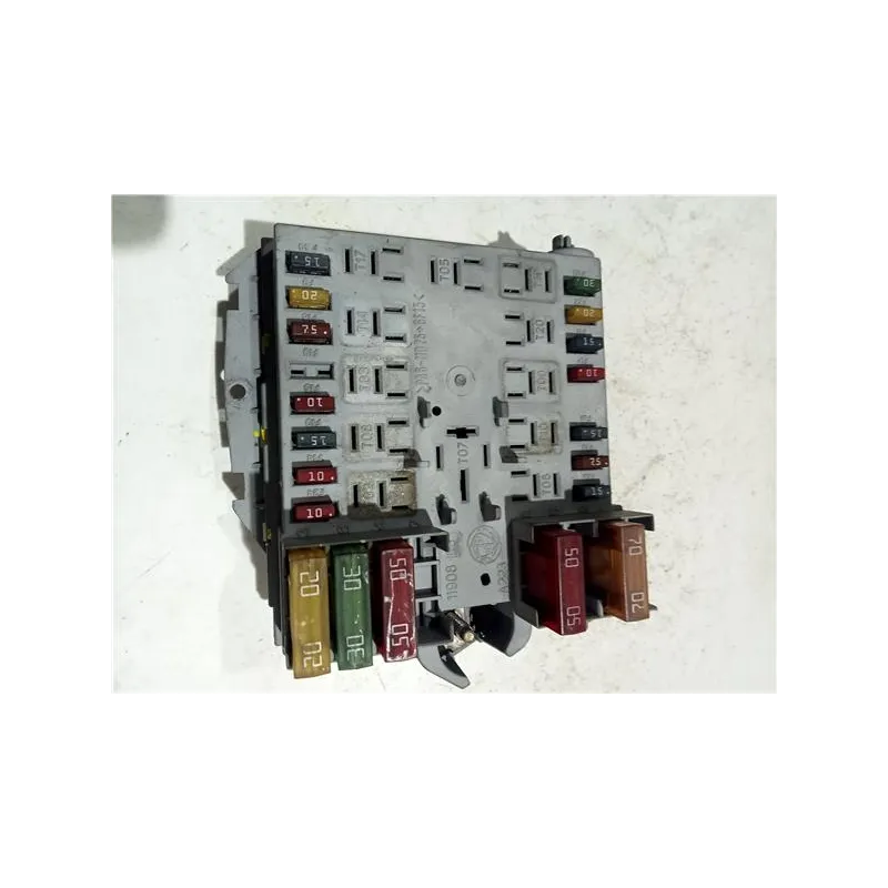 Recambio de caja fusibles/rele para fiat stilo (192)(2001) 1.9 jtd (192_xe1a) referencia OEM IAM 46796537  