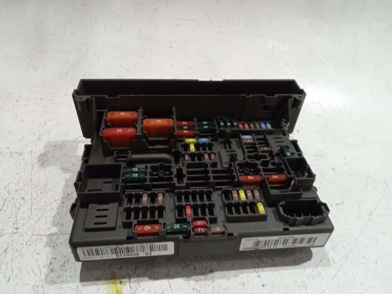 Recambio de caja reles / fusibles para bmw 1 (e81) 118 d referencia OEM IAM 911944603  