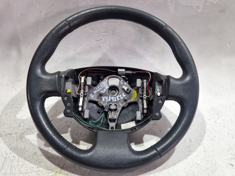 Recambio de volante para renault megane ii (bm0/1_, cm0/1_) 1.5 dci referencia OEM IAM 820026081  