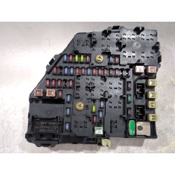 CAJA RELES / FUSIBLES P25774215 