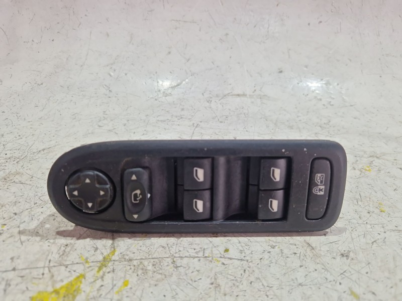 Recambio de mando elevalunas delantero izquierdo para peugeot 508 i (8d_) 2.0 hdi referencia OEM IAM 98026370ZD  