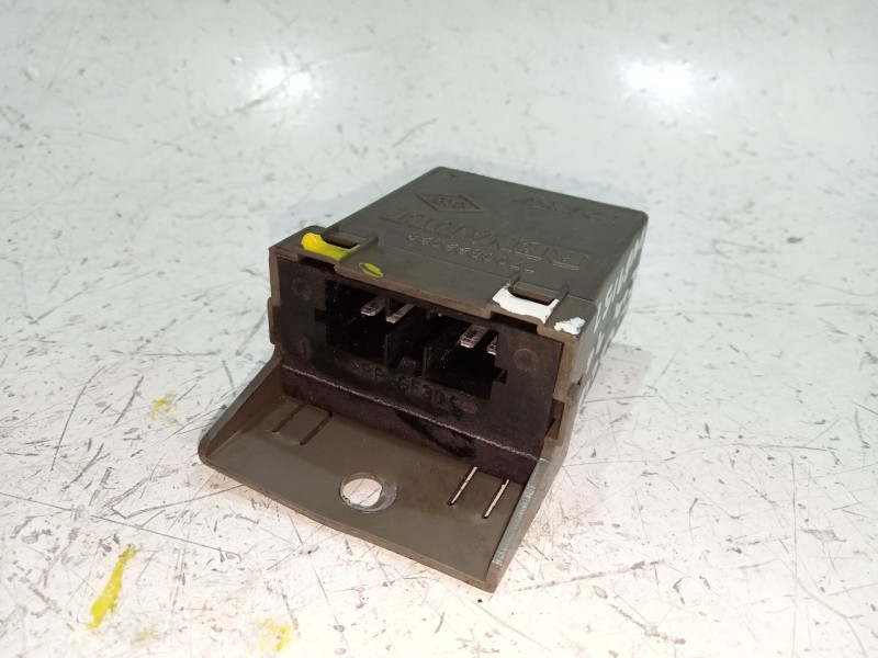 Recambio de modulo electronico para renault laguna i (b56_, 556_) 2.2 d (b56f/2) referencia OEM IAM 7700822928  