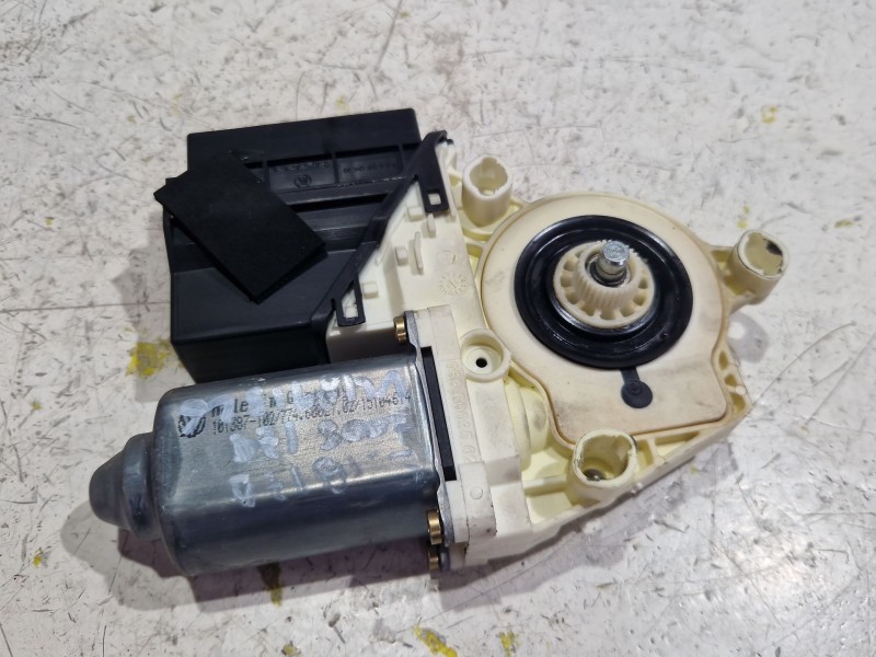 Recambio de motor elevalunas delantero izquierdo para seat ibiza iii (6l1) 1.9 tdi referencia OEM IAM 107387102774  