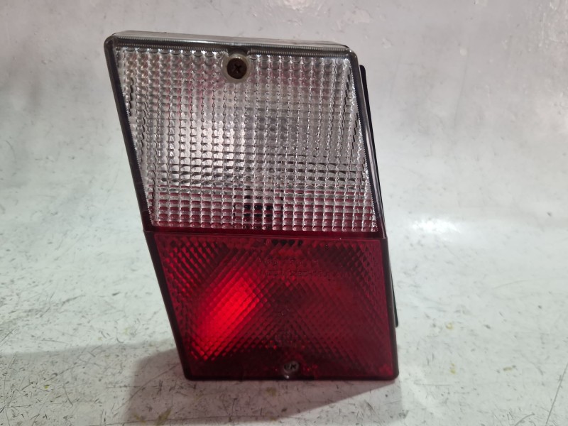 Recambio de piloto trasero izquierdo para skoda favorit (781) 1.3 135l (781) referencia OEM IAM LN85071  