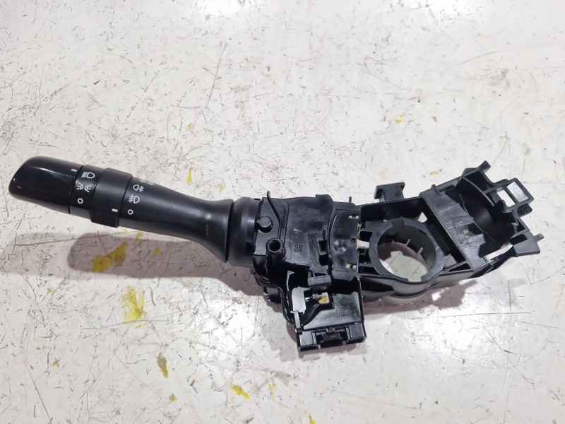 Recambio de mando intermitentes para toyota auris (_e15_) 1.4 d-4d (nde150_) referencia OEM IAM 02291  