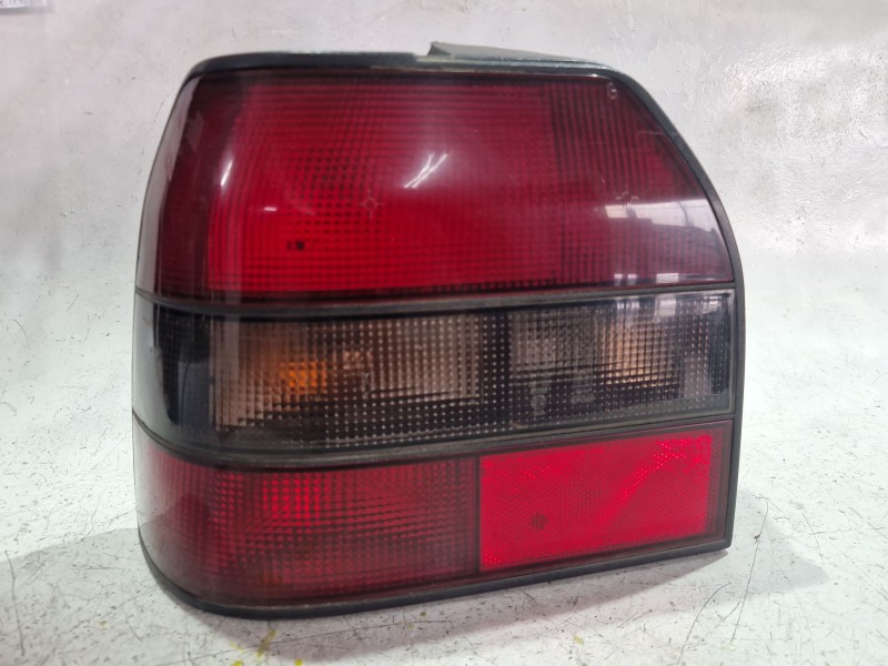 Recambio de piloto trasero izquierdo para renault 19 ii (b/c53_) 1.4 referencia OEM IAM e287048  