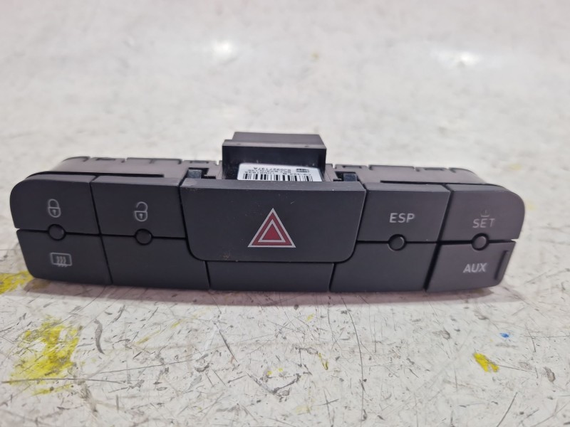 Recambio de boton emergencia para seat ibiza iv (6j5, 6p1) 1.2 referencia OEM IAM 6J0927137A  